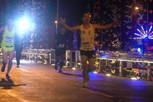 BIB: 4214
                            <button type="button" onclick="openModal(18276900)" class="btn btn-primary btn-sm float-right btn-popup" data-toggle="modal" data-target=".modal-high-quality">
                        <i class="fas fa-shopping-cart"></i> Add to Cart
                    </button>
                                            <button type="button" onclick="isThisMe(18276900, true)" class="btn btn-success btn-sm float-right btn-popup btn-isme hidden" data-toggle="tooltip" data-placement="bottom" title="นี่คือรูปของคุณใช่ไหม คลิกที่นี่เพื่อเอาเข้าอัลบั้ม">
                        <i class="fas fa-plus"></i> Add to album
                    </button>
                    <button type="button" onclick="isThisMe(18276900, false)" class="btn btn-warning btn-sm float-right btn-popup btn-isnotme hidden">
                        <i class="fas fa-ban"></i> Remove from album
                    </button>